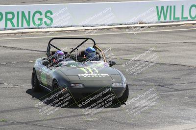 media/May-18-2022-Open Track Racing (Wed) [[f96b7d3cf4]]/Around the Pits/